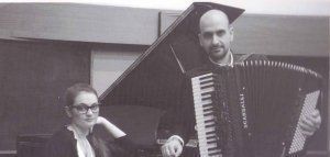 Δήμος Βουγιούκας &amp; Αρετή Προσήλια: Μαγικοί «διάλογοι» ακορντεόν και πιάνου