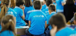 UNICEF: Kατηγορεί τις πλούσιες χώρες πως θέτουν σε κίνδυνο τα παιδιά όλου του κόσμου