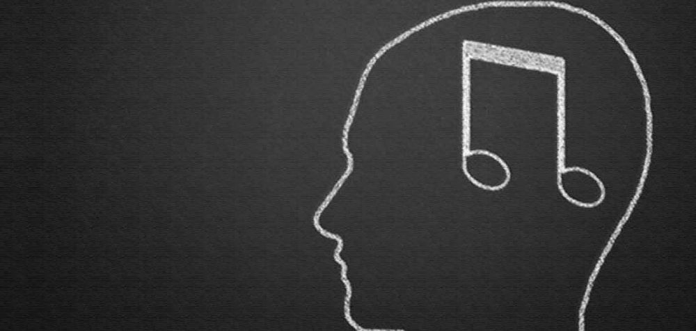 Ο εγκέφαλος των μουσικών «δουλεύει» ταχύτερα