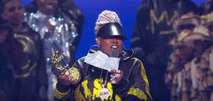Το MTV «πέταξε» τον Μάικλ Τζάκσον από το βραβείο του