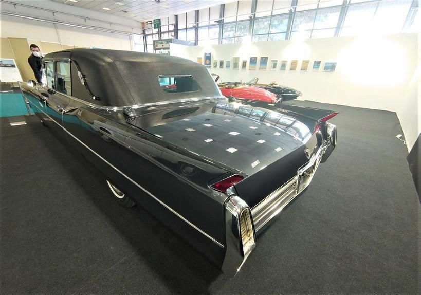 Cadillac Fleetwood Limousine 1964 Onassis 2 50