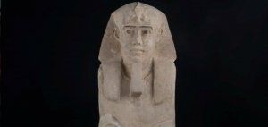 Αρχαιολόγοι ανακάλυψαν άγαλμα Σφίγγας σε ναό στο Ασουάν της Αιγύπτου