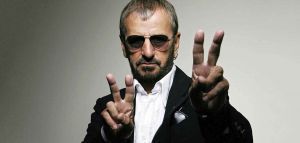 Ringo Starr: «Κατάπληκτος που νεότερες γενιές θαυμάζουν τους Beatles»