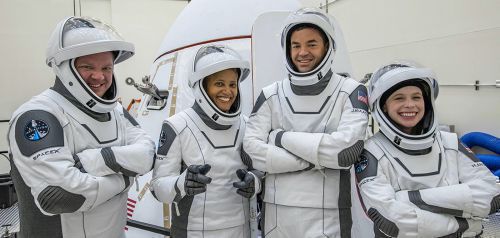 Οι πρώτοι «τουρίστες του διαστήματος» ξεκίνησαν το ταξίδι τους