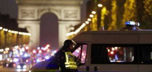 Νεαρός μουσουλμάνος στη Γαλλία δέχτηκε επίθεση επειδή γιόρτασε τα Χριστούγεννα