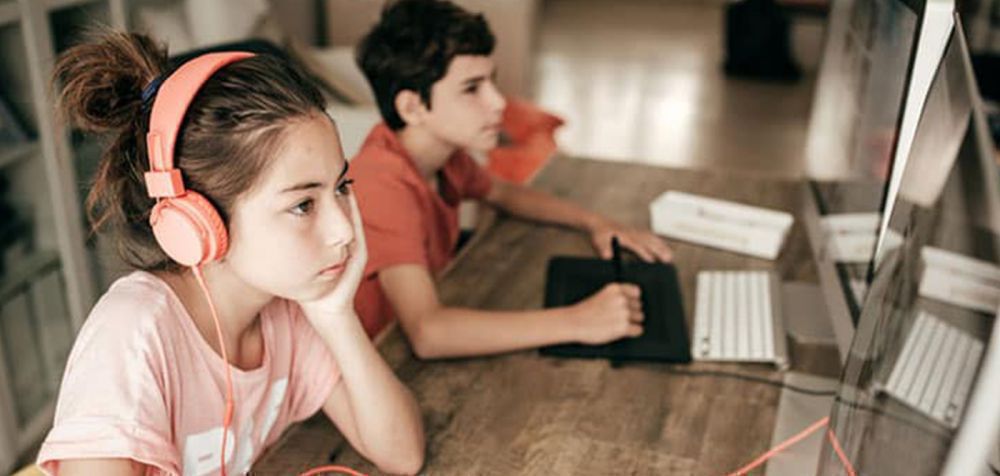 1,3 δισεκατομμύριο παιδιά ηλικίας 3 με 17 ετών δεν έχουν ίντερνετ στο σπίτι τους