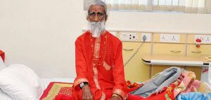 Πέθανε ο Ινδός γιόγκι που ισχυριζόταν ότι δεν είχε φάει ή πιει για 80 χρόνια
