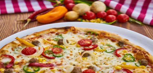 Pinsa Romana: Η «αέρινη» εκδοχή της πίτσας των Αρχαίων Ρωμαίων που πρέπει να δοκιμάσεις
