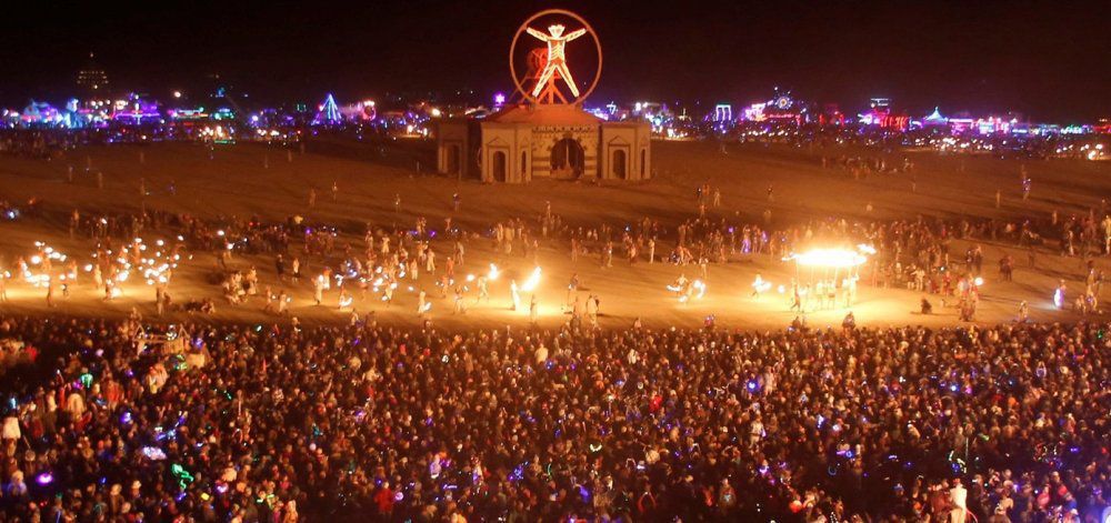 Στο φεστιβάλ Burning Man δεν αρέσει το Instagram