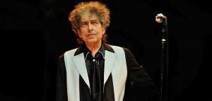 Ο σχεδόν 80χρονος Bob Dylan στην κορυφή των charts