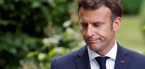 Γαλλία - Εκλογές: Χάνει την απόλυτη πλειοψηφία στη βουλή ο Μακρόν