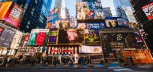 Έτοιμη η Times Square για τους εορτασμούς της Πρωτοχρονιάς