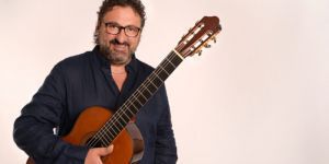 Aniello Desiderio: Webinar - Η τέχνη της κιθάρας