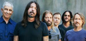 Οι Foo Fighters θα παίξουν για το Facebook και προκαλούν αντιδράσεις