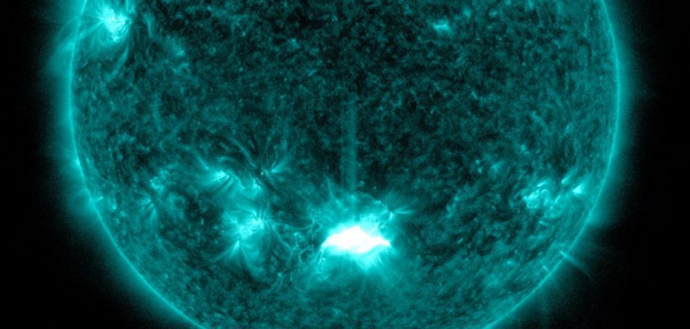 NASA: Έκρηξη ακτινοβολίας στον Ήλιο κατευθύνεται προς τη Γη