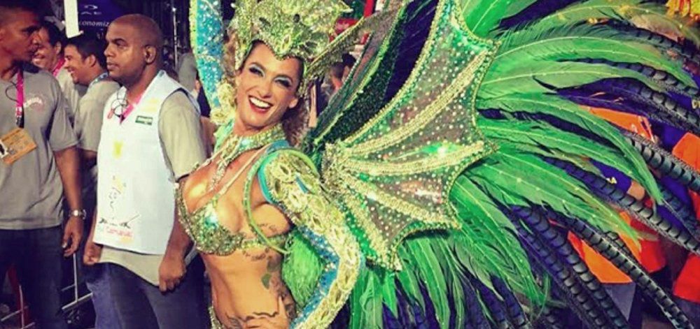Η πρώτη χορεύτρια στο καρναβάλι του Ρίο δεν είναι Βραζιλιάνα και είναι έγκυος!