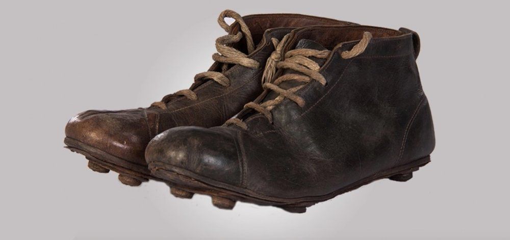 Δείτε πώς εξελίχθηκαν τα ποδοσφαιρικά παπούτσια ανά δεκαετία