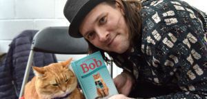 Πέθανε ο αδέσποτος γατούλης - έμπνευση για το βιβλίο «Ένας γάτος που τον έλεγαν Μπομπ»