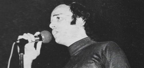 Ο Γιάννης Θωμόπουλος με τραγούδια «που δεν τραγούδησε ποτέ», στο Δεύτερο Πρόγραμμα (1982)