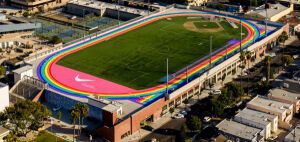 Στα χρώματα του Pride βάφτηκαν διάδρομοι στίβου στο Λος Άντζελες