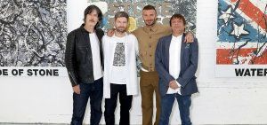 Οι Stone Roses αναβιώνουν σε σειρά ρούχων του Μπέκαμ