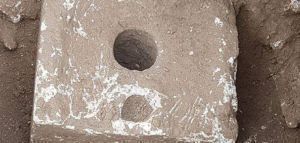 Βρέθηκαν ίχνη παρασίτων που προκαλούν δυσεντερία σε τουαλέτες 2.500 ετών