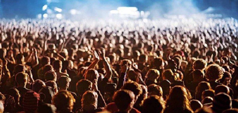 Τρεις μήνες φωτιά: Οι μεγάλες συναυλίες της Αθήνας που δεν  πρέπει να χάσεις