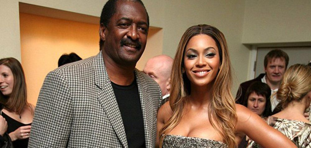 Ο πατέρας της Beyoncé γράφει για τον ρατσισμό