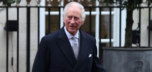 Η στιγμή που το BBC ανακοινώνει ότι ο βασιλιάς Κάρολος διαγνώστηκε με καρκίνο
