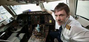 Ο Bruce Dickinson των Iron Maiden πουλάει ιδιωτικά Jet!