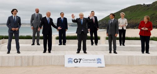 Παγκόσμιο ελάχιστο φόρο 15% στις επιχειρήσεις αποφάσισαν οι G7