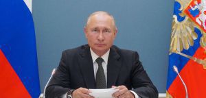 Σύμμαχος του Πούτιν δηλώνει ότι οι ΗΠΑ θέλουν να καταστρέψουν τη Ρωσία