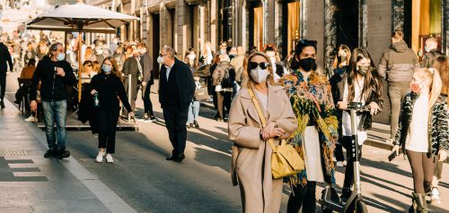 Κορωνοϊός: Επιστρέφουν οι μάσκες - Πού συστήνεται η χρήση της