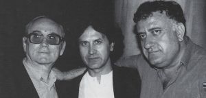 Μάνος Ελευθερίου &amp; Γιώργος Νταλάρας στους «Λαϊκούς Βάρδους» για τον Σταύρο Κουγιουμτζή (2005)