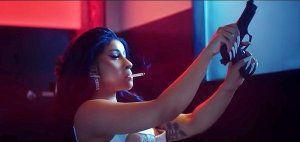 Ερωτικά τρίγωνα, δολοφονίες και η Cardi B ολόγυμνη στο νέο videoclip της