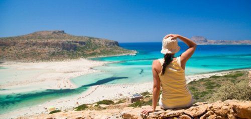 10+5 τραγούδια για τα ελληνικά νησιά