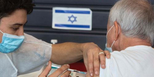 Ισραήλ: Ο εμβολιασμός επιβραδύνει την εξάπλωση - κανένας θάνατος