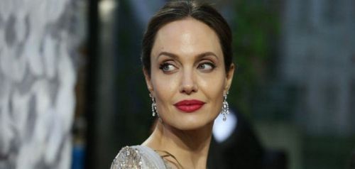 «Atelier Jolie»: Η Αντζελίνα Τζολί εγκαινιάζει τη δική της σειρά ρούχων