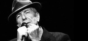 1500 άτομα τραγουδούν Leonard Cohen