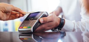 Οι ηλεκτρονικές πληρωμές από σήμερα γίνονται «μετρητά»